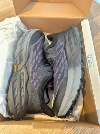 Used Hoka Speedgoat 5 GTX Spike bike — image 3 of 8
