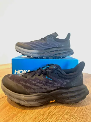 Used Hoka Speedgoat 5 GTX Spike Running Shoes