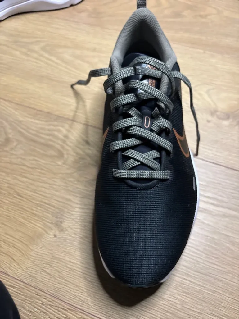 Used Nike Revolution 7 bike — image 3 of 6