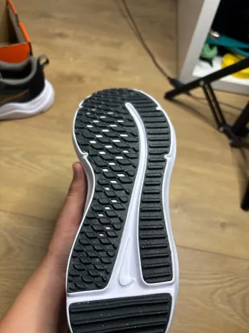 Used Nike Revolution 7 bike — image 5 of 6