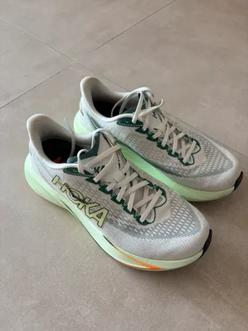 Used Hoka Mach 7 Running Shoes