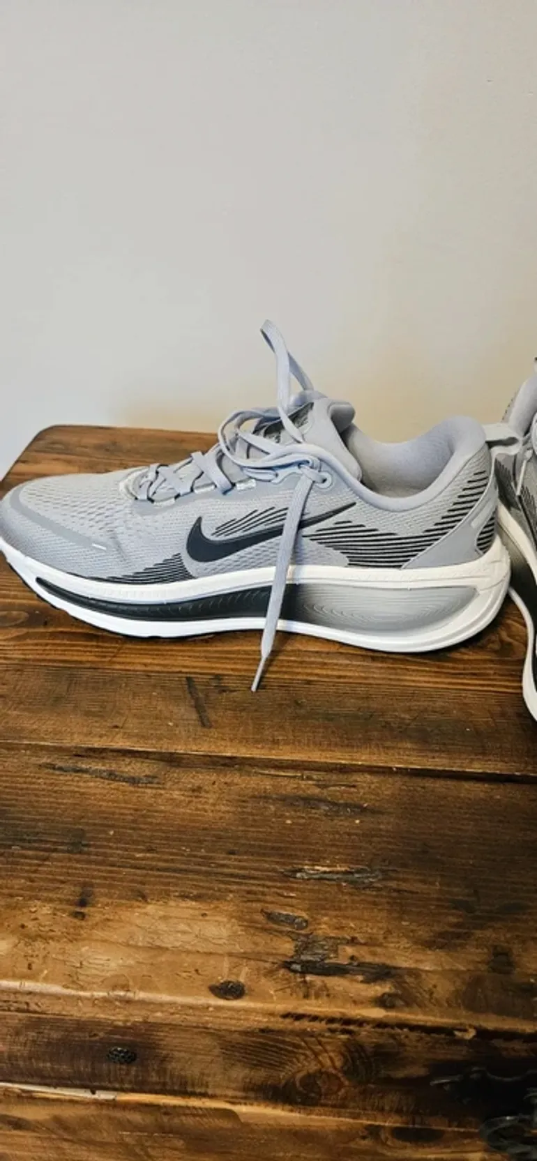 Used Nike ZoomX Vomero 16 bike — image 6 of 13