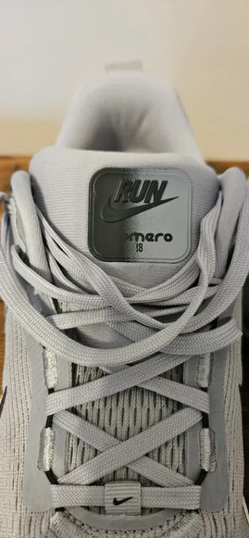 Used Nike ZoomX Vomero 16 bike — image 9 of 13