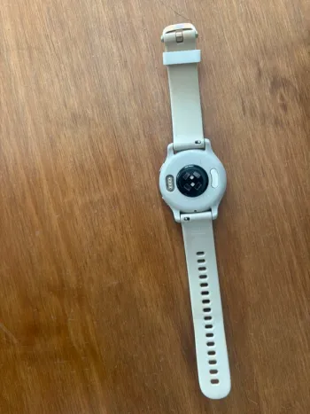 Used Garmin Venu 2S bike — image 3 of 6