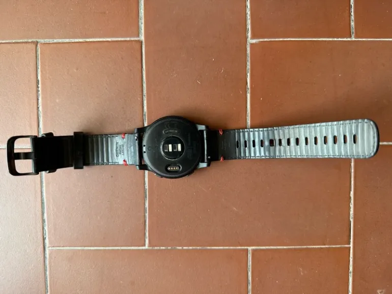 Použité Garmin Venu Darth Vader bike — obrázek 2 z 3
