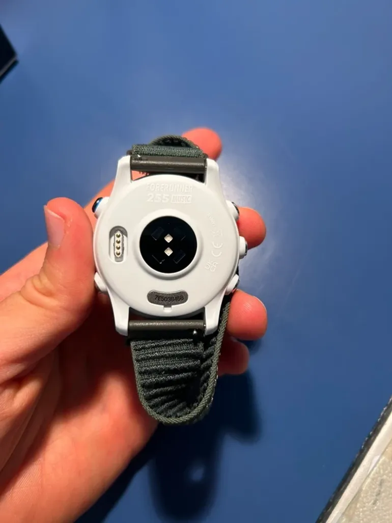 Used Garmin Forerunner 255 Music bike — image 3 of 5