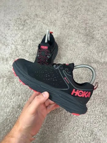 Used Lightweight Challenger ATR 6 Goretex Running Shoes