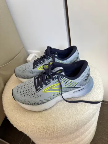 Käytetty Brooks Running Shoes bike — kuva 3 / 9
