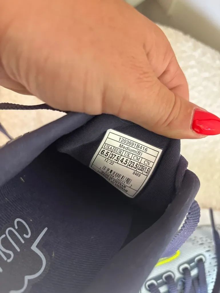 Käytetty Brooks Running Shoes bike — kuva 9 / 9