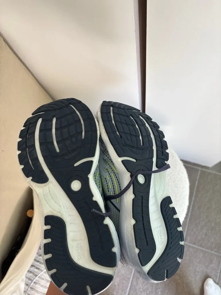 Käytetty Brooks Running Shoes bike — kuva 6 / 9