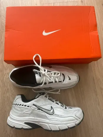 Nike Initiator Running Shoes d'occasion