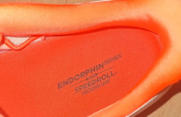 Used Saucony Endorphin Shift bike — image 5 of 5