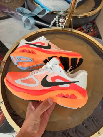Nike Structure Running Shoes d'occasion