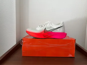 Gebrauchtes Rose Vaporfly Next% 3 Running Shoes