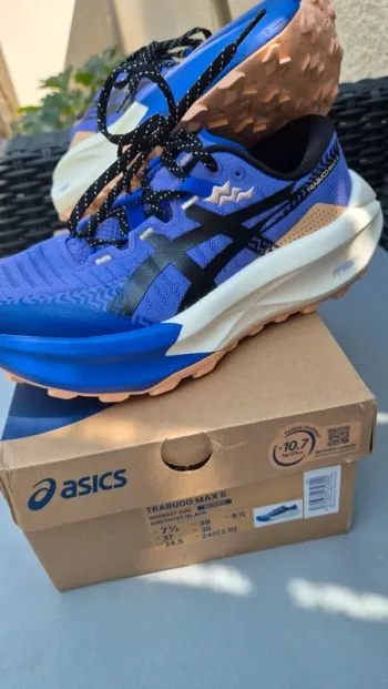 Used Asics Trabuco Max 5 bike — image 5 of 5
