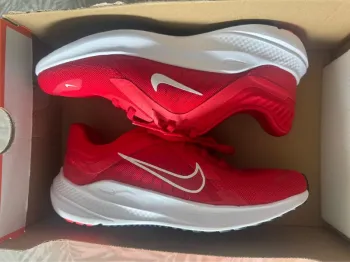 Tweedehands Nike Quest 5 bike — afbeelding 2 van 9