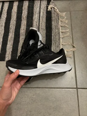Pegasus Trail 3 Running Shoes d'occasion