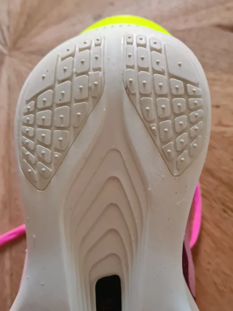 Rose Nike Fly6 bike d'occasion — image 13 sur 15