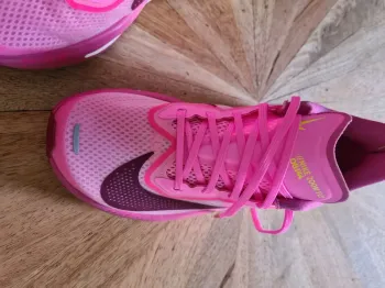 Rose Nike Fly6 bike d'occasion — image 4 sur 15