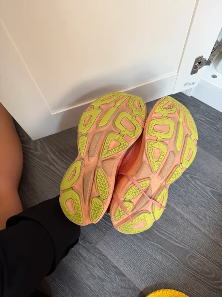 Brugt Hoka hardloopschoenen bike — billede 3 af 4