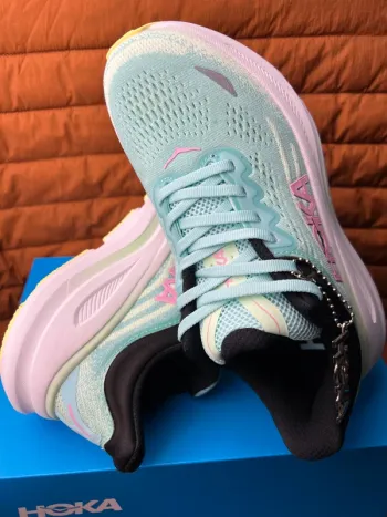 Tweedehands Hoka Shoes Size 38 bike — afbeelding 8 van 12