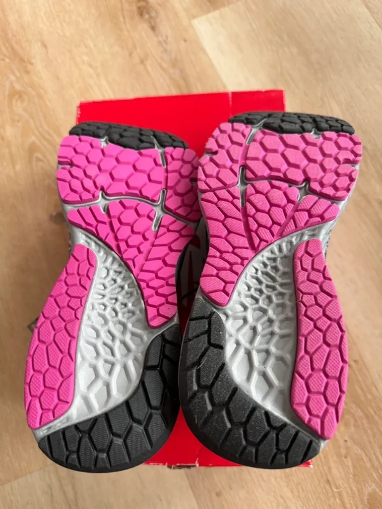 Used New Balance Fresh Foam bike — image 6 of 7