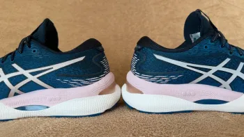 Käytetty Asics GEL-Nimbus 24 bike — kuva 14 / 15