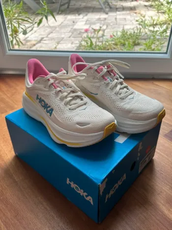 Used Hoka Bondi 9 Running Shoes