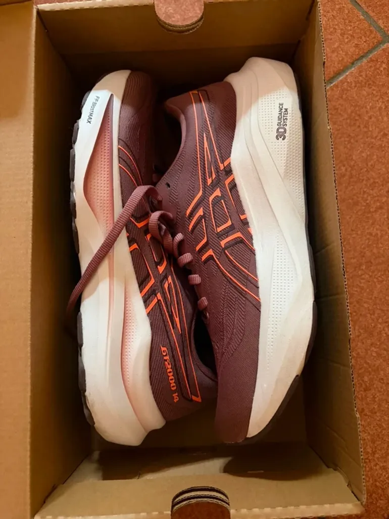Used Asics GT 2000 14 bike — image 2 of 6