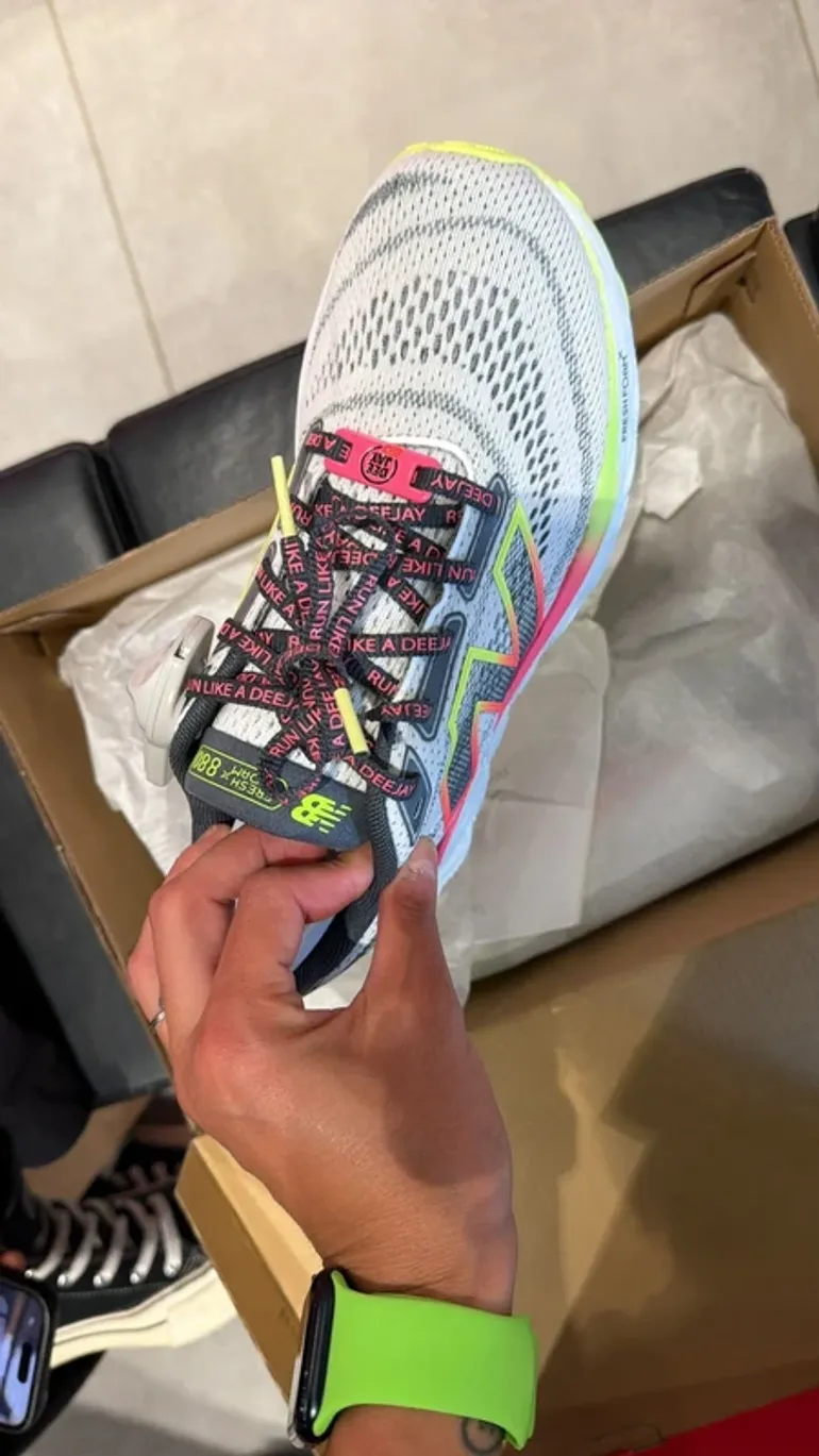 Used New Balance Sneakers bike — image 2 of 4