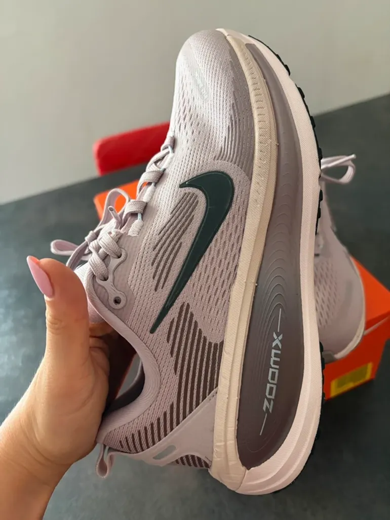 Tweedehands Nike Vomero 18 bike — afbeelding 5 van 5