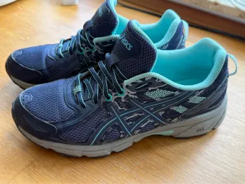 Asics Sneaker Running Shoes usato