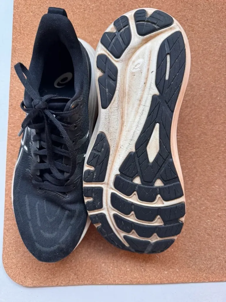 Used Asics GT-2000 bike — image 3 of 4