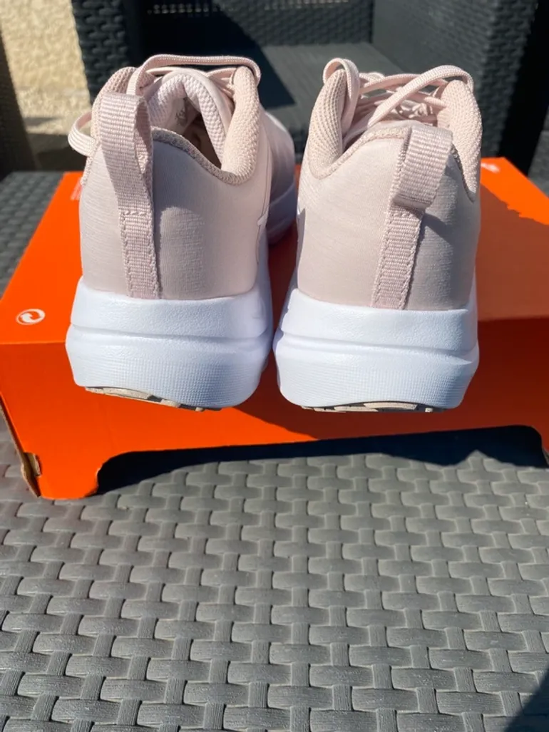 Tweedehands Nike Downshifter 12 bike — afbeelding 10 van 12