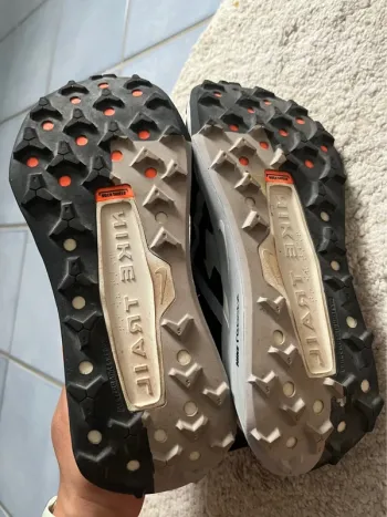 Nike W REACTX WILDHORSE 10 bike d'occasion — image 6 sur 14
