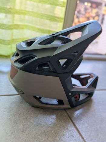 Used Fox Proframe RS Helmet + 100% Goggles bike — image 6 of 9