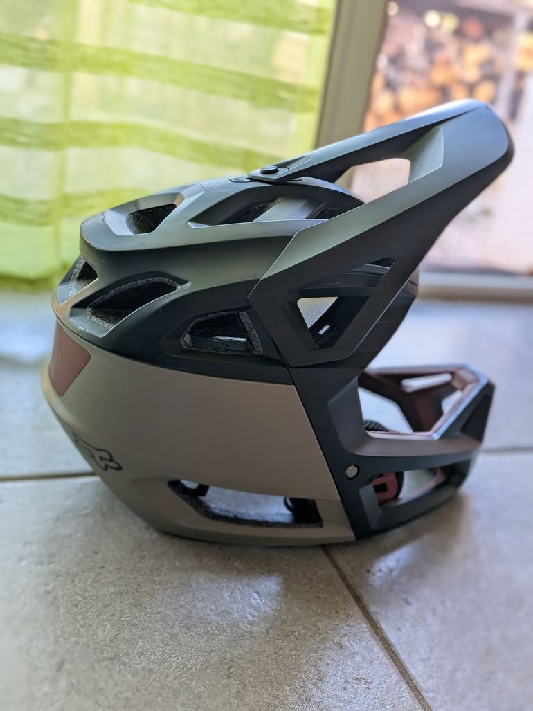Used Fox Proframe RS Helmet + 100% Goggles bike — image 6 of 9