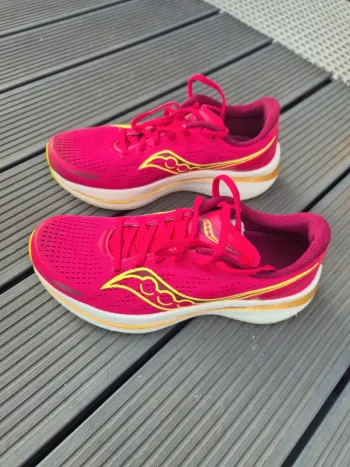 Używany Saucony Endorphin Speed 3 bike — zdjęcie 3 z 8