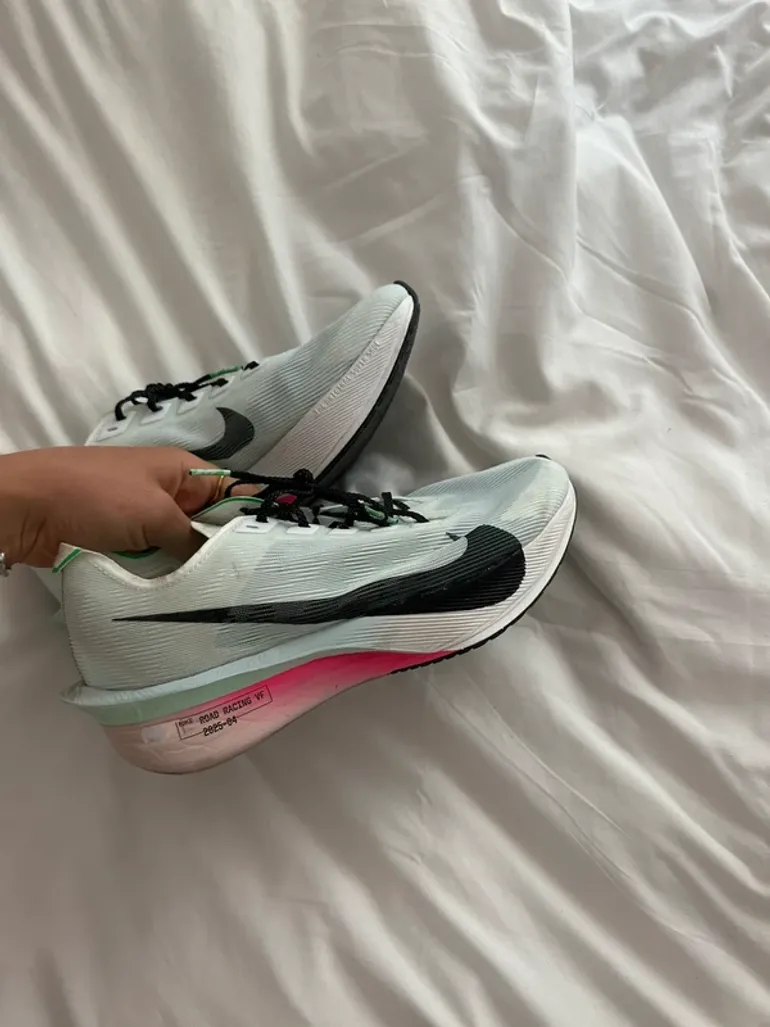 Used Nike Vaporfly 4 bike — image 4 of 7