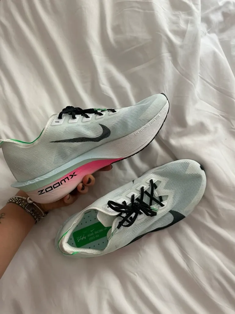 Used Nike Vaporfly 4 bike — image 3 of 7