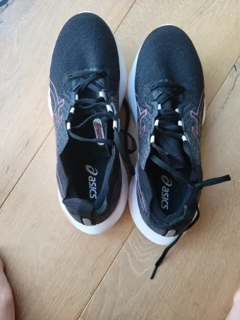 Used Asics Laufschuhe Running Shoes