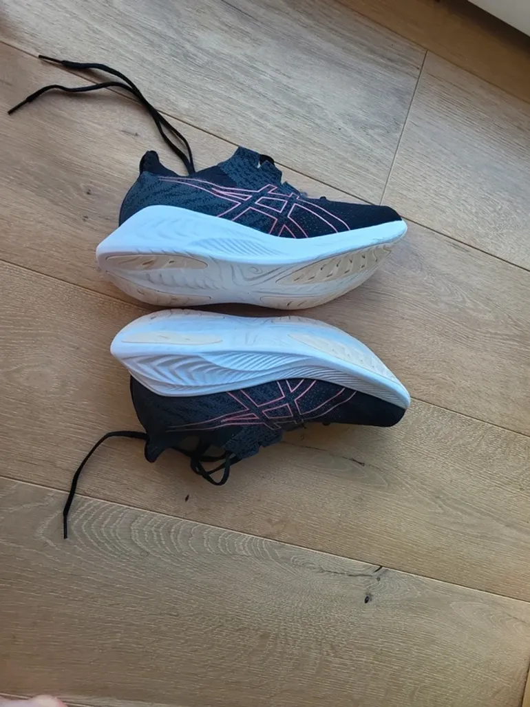 Used Asics Laufschuhe bike — image 3 of 10
