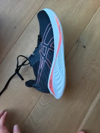 Used Asics Laufschuhe bike — image 4 of 10