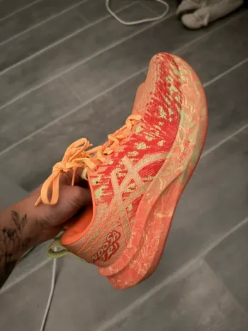 Used Asics Running Shoes Running Shoes