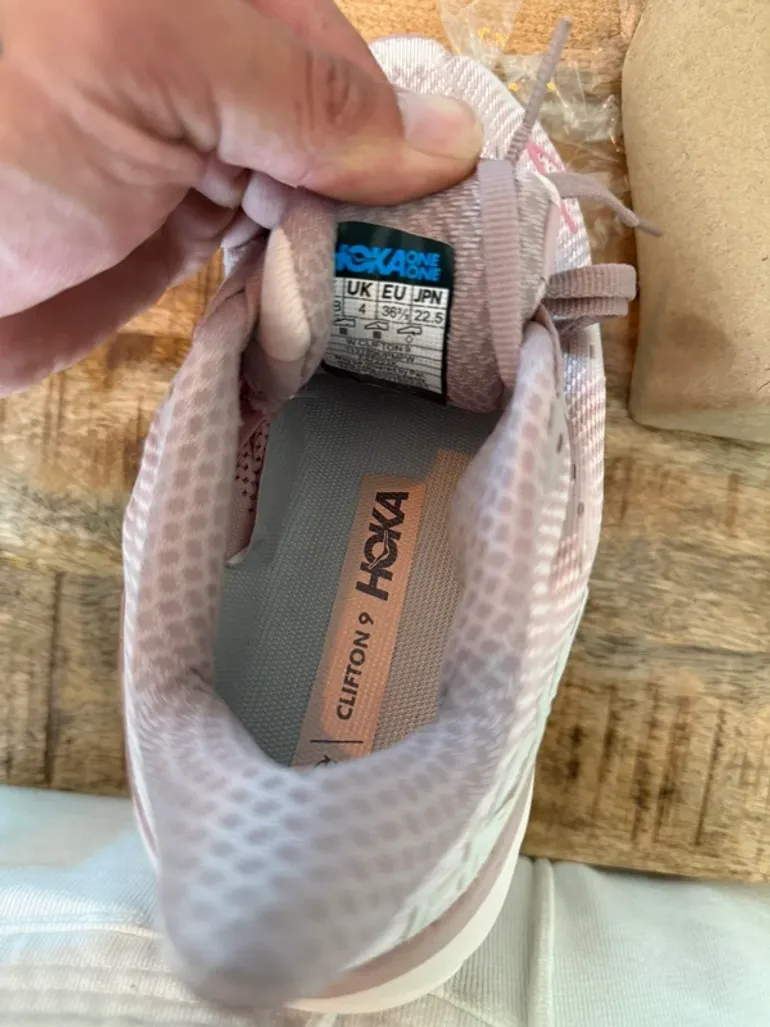 Used Hoka Hardloop schoenen bike — image 3 of 3