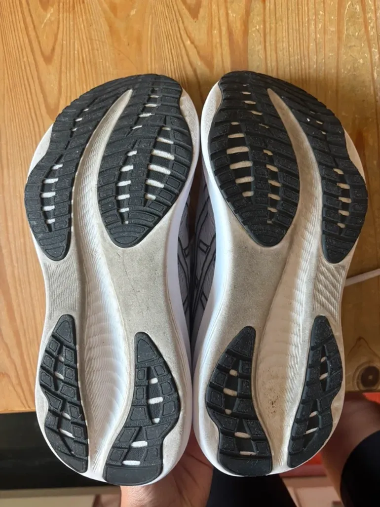 Tweedehands Asics Laufschuhe bike — afbeelding 9 van 10