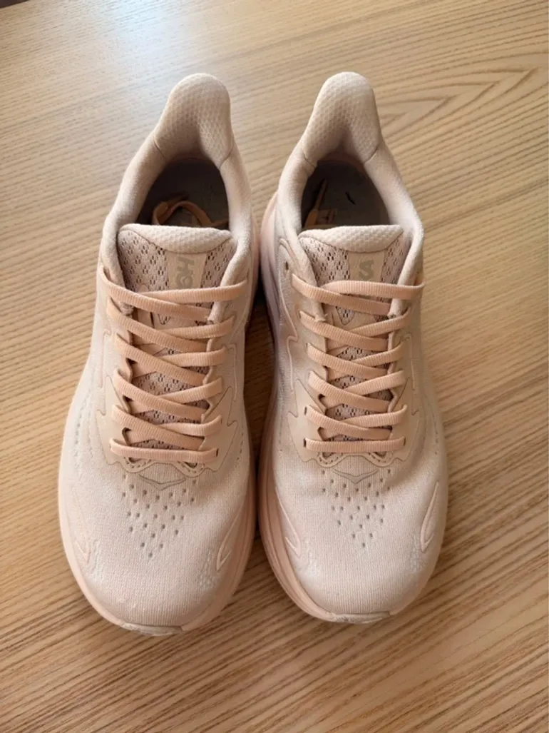 Hoka Clifton 10 bike d'occasion — image 2 sur 3