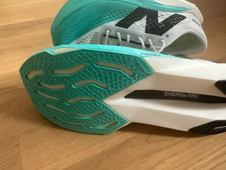 Used New Balance SC Pacer v2 bike — image 6 of 9