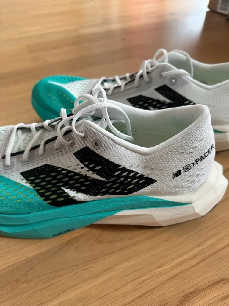 Used New Balance SC Pacer v2 bike — image 4 of 9