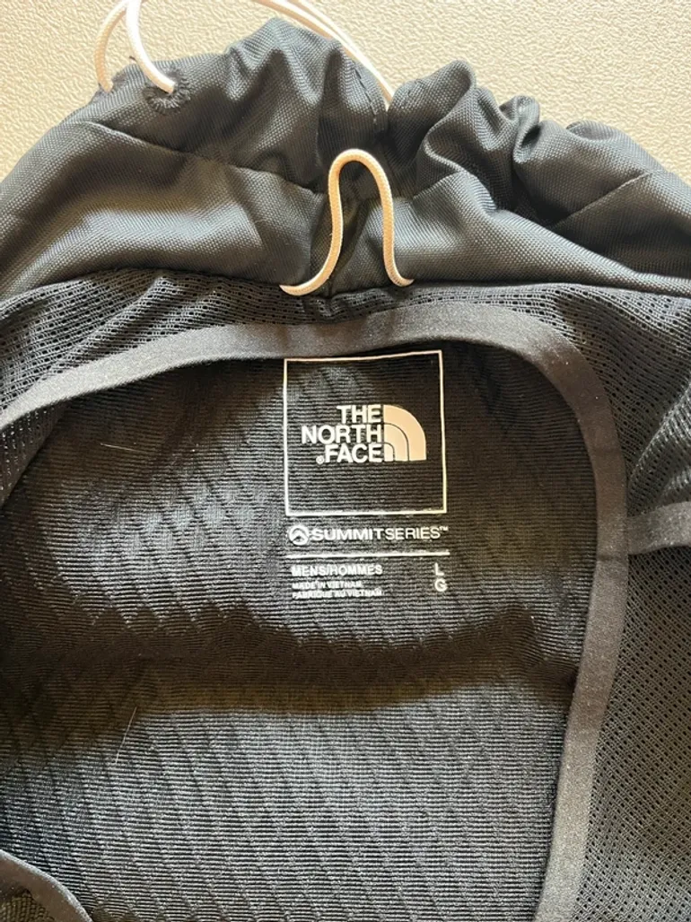 The North Face Summit Series Gilet bike usato — immagine 3 di 8